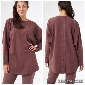 Coco + Carmen Weekend Brushed Sweater Pockets Button Back Wine Womens Size S/M